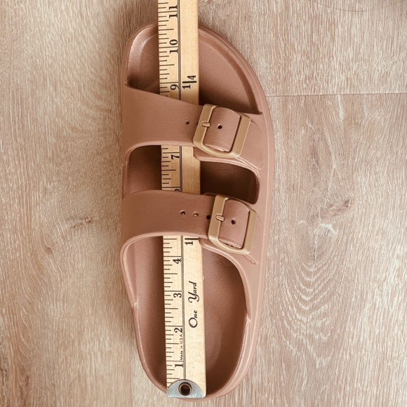 NEW Corkys Cabana Double Buckle Sandals in Tan 9 - Picture 13 of 16